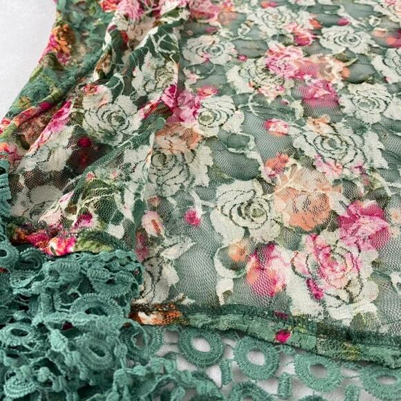 Sweet Rain Sage Floral Mesh Fringe Cardigan Cover Up Shawl Sz Medium - Picture 10 of 11